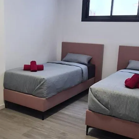 Camporrosso Village بيت للعطل *
