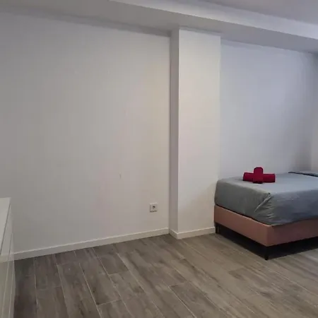 Camporrosso Village بيت للعطل *